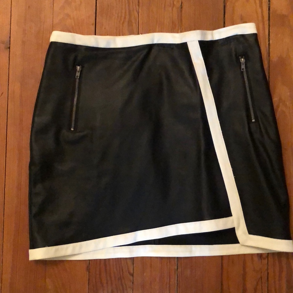 FAUX LEATHER FOREVER 21